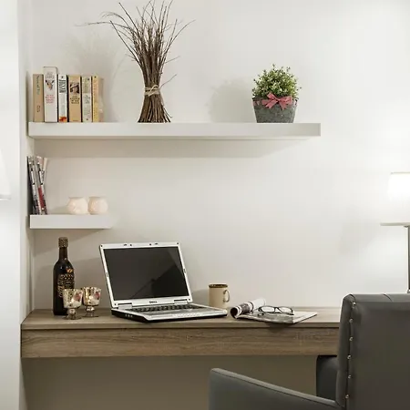 Rodina מלון דירות קוסדסי