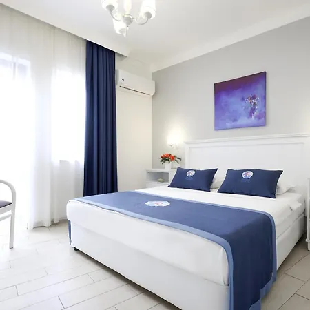 Rodina 4* Κουσάντασι