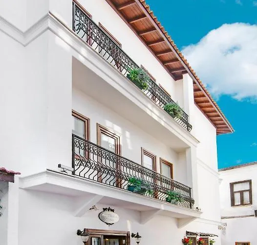 Rodina Kusadası
