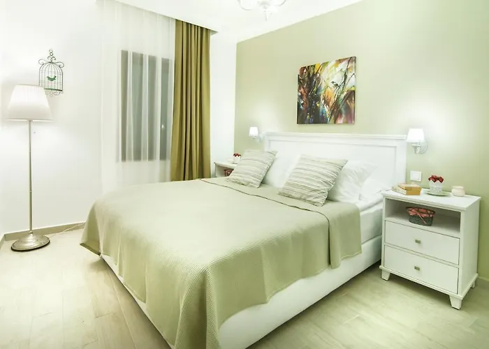Apart-hotel Rodina 4*